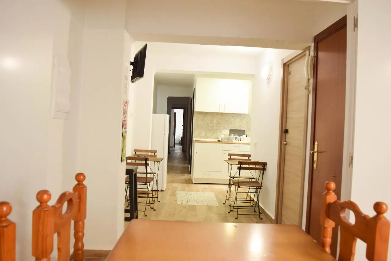 Homestay Buena Onda Malaga Apartment