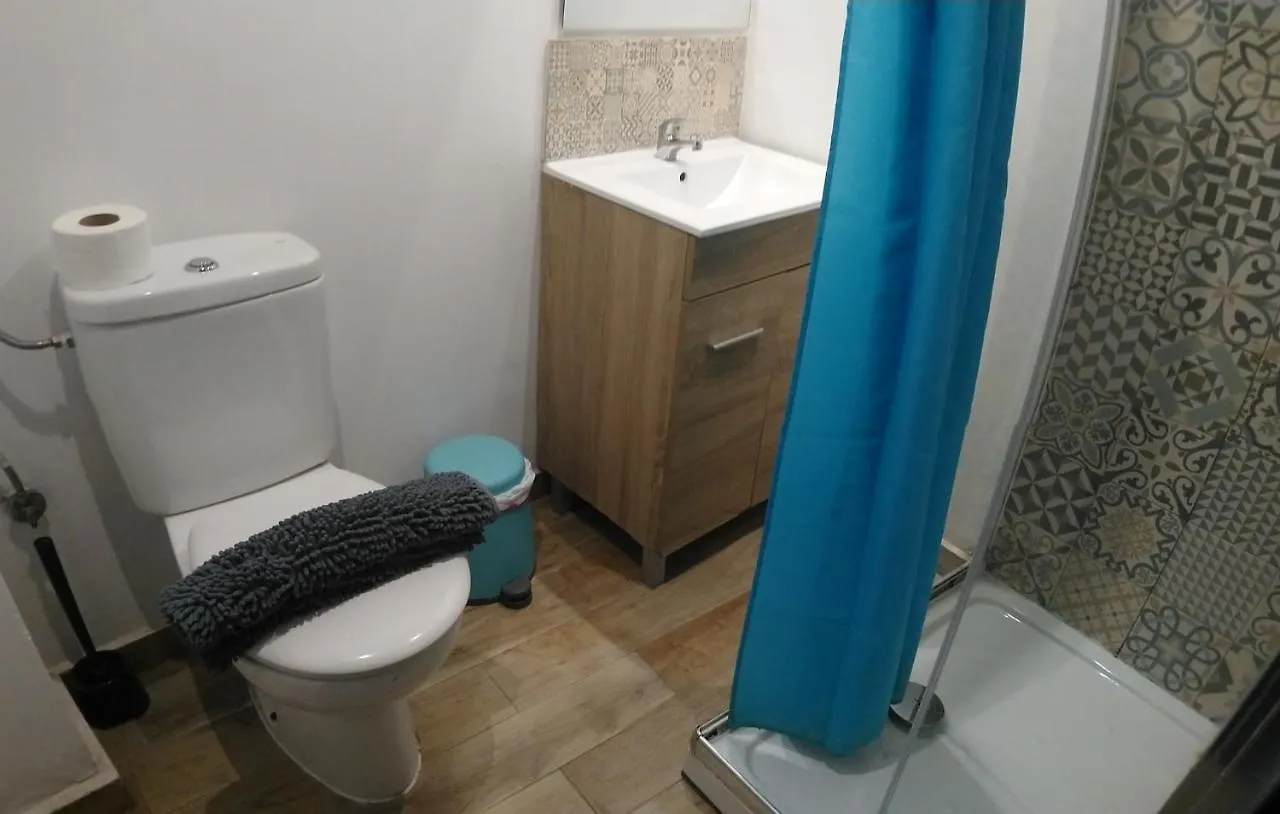 Homestay Buena Onda Malaga Apartment